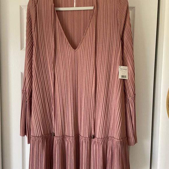 NWT Free People Can’t Help It Pink Clay Dress - Picture 3 of 4